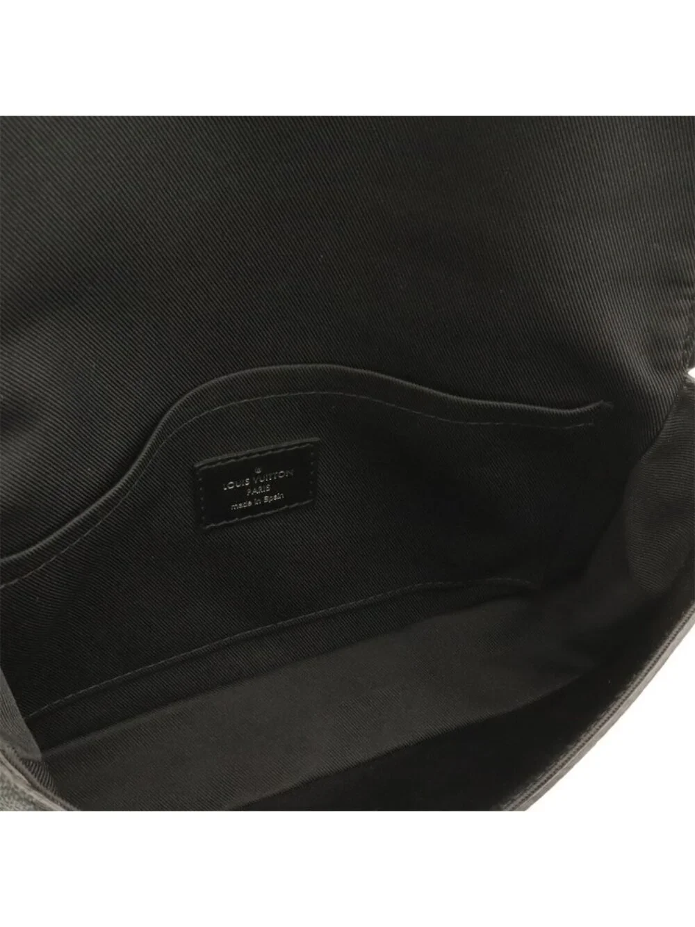 Louis Vuitton weight their coating